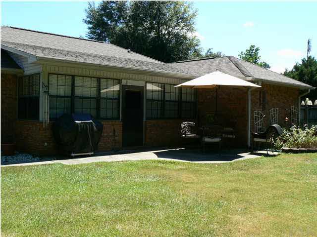 6545 Martin Road Milton, FL 32570 - Photo 2 of 18 Gallery Image 2