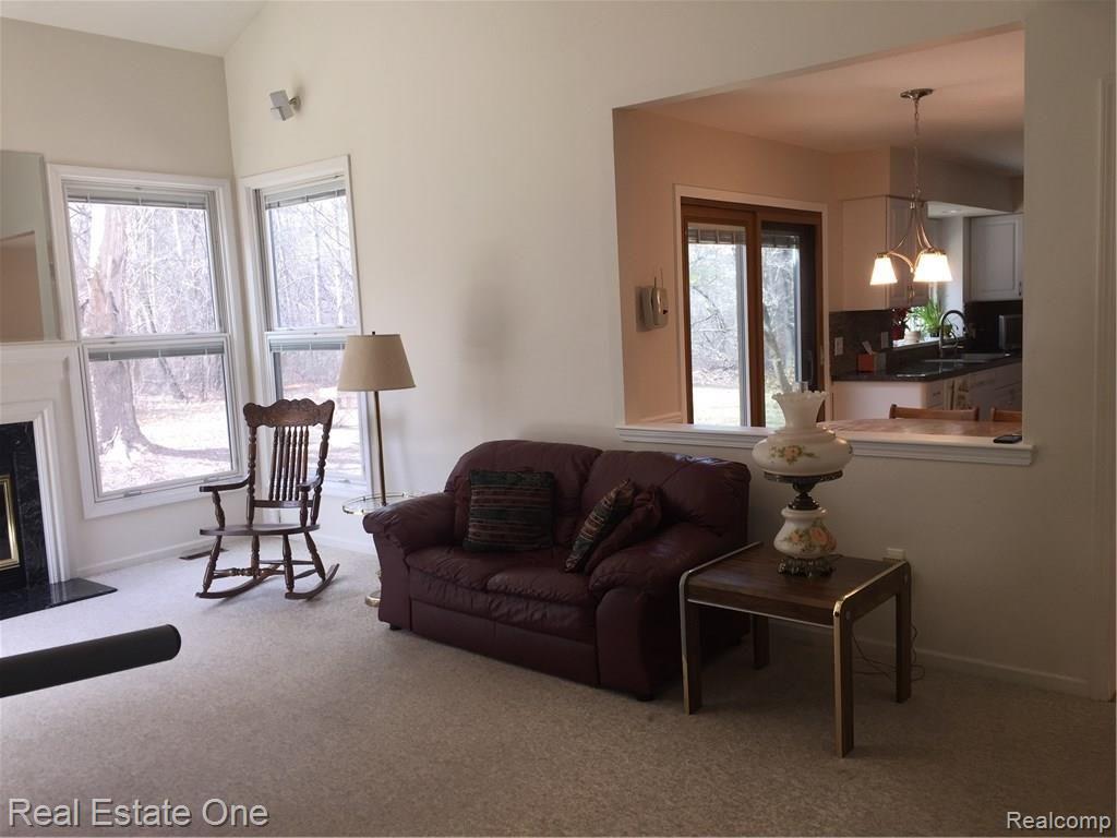 24647 Ridgeview Drive Farmington, MI 48336 - Photo 21 of 70 IMG_7261.JPG