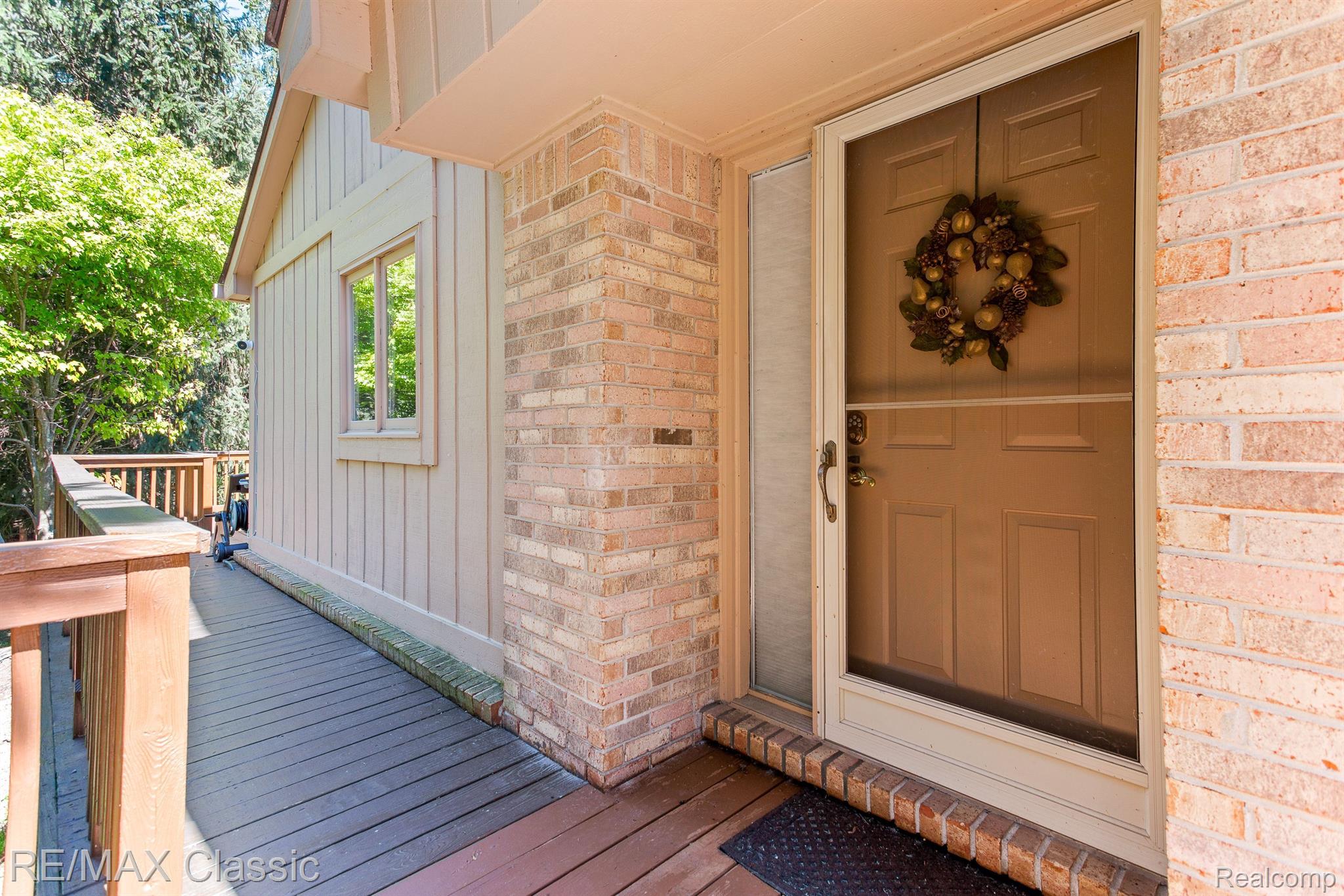 21730 River Ridge Trail Farmington, MI 48335 - Photo 28 of 38 Gallery Image 28