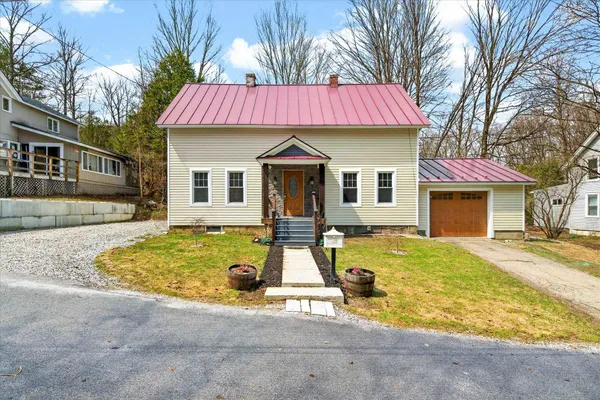 $365,000 | 25 Bluff Street, Proctor, VT 05765
