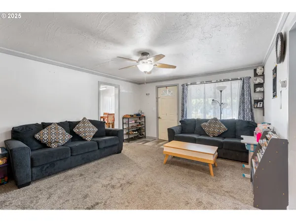 $299,000 | 1508 East 12th Street, The Dalles, OR 97058