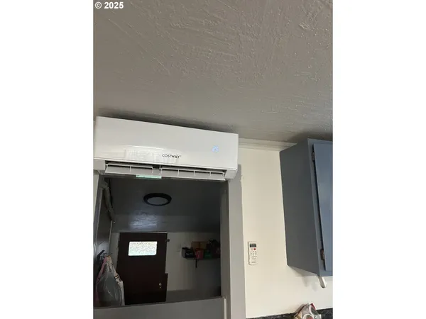 $299,000 | 1508 East 12th Street, The Dalles, OR 97058