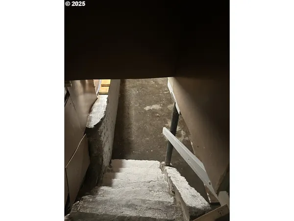 $299,000 | 1508 East 12th Street, The Dalles, OR 97058