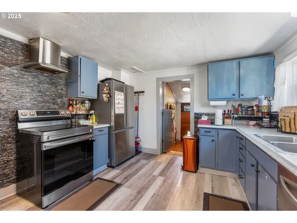 $299,000 | 1508 East 12th Street, The Dalles, OR 97058