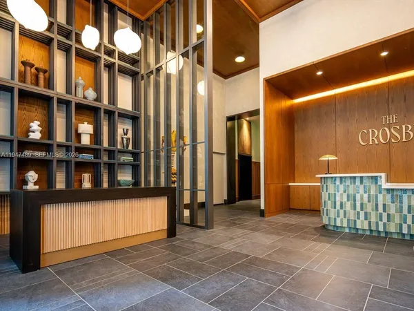 $890,000 | 11 Northeast 6th Street, Unit 814, Miami, FL 33132