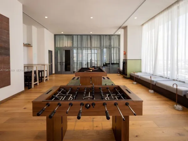 $890,000 | 11 Northeast 6th Street, Unit 814, Miami, FL 33132