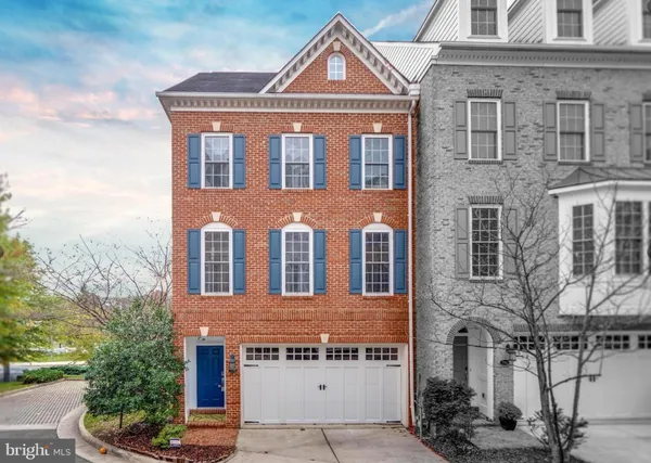 $4,400 | 3510 Goddard Way, Alexandria, VA 22304