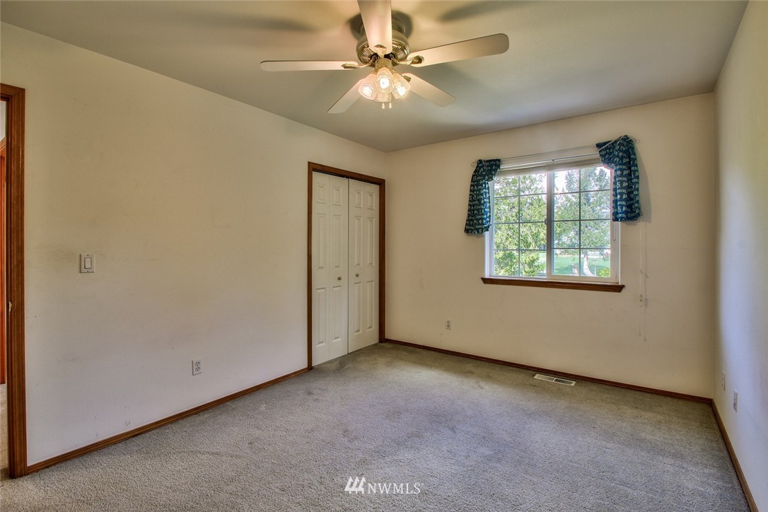 22622 North Starbird Road Mount Vernon, WA 98274 - Photo 16 of 25 Gallery Image 16