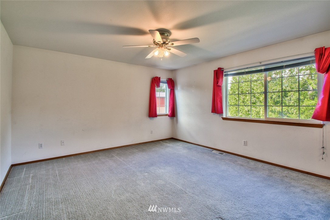 22622 North Starbird Road Mount Vernon, WA 98274 - Photo 17 of 25 Gallery Image 17