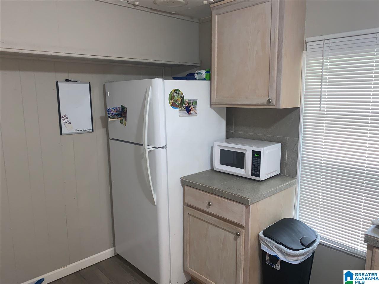813 8th Street North Clanton, AL 35045 - Photo 3 of 6