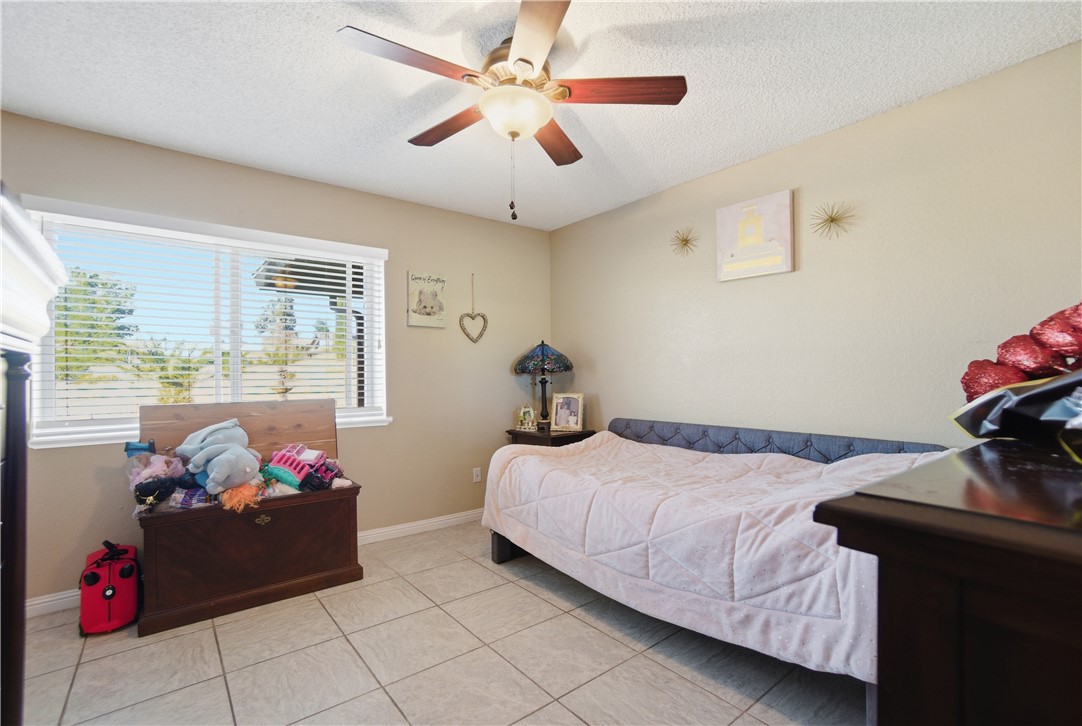 15358 Apple Valley Road Apple Valley, CA 92307 - Photo 15 of 24