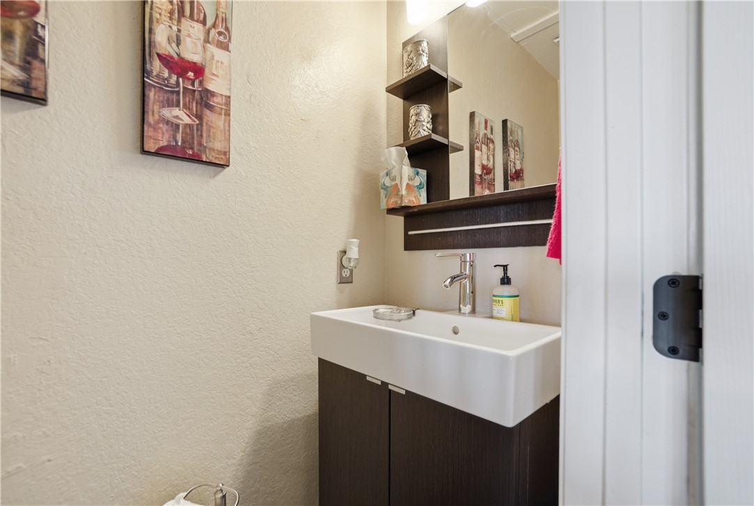 15358 Apple Valley Road Apple Valley, CA 92307 - Photo 10 of 24