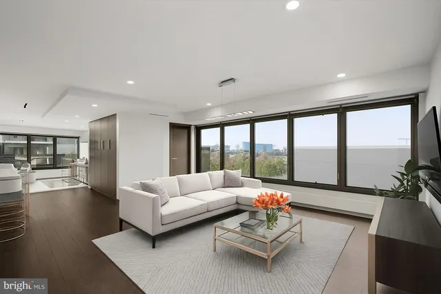 $2,200,000 | 2501 M Street Northwest, Unit 612, Washington, DC 20037