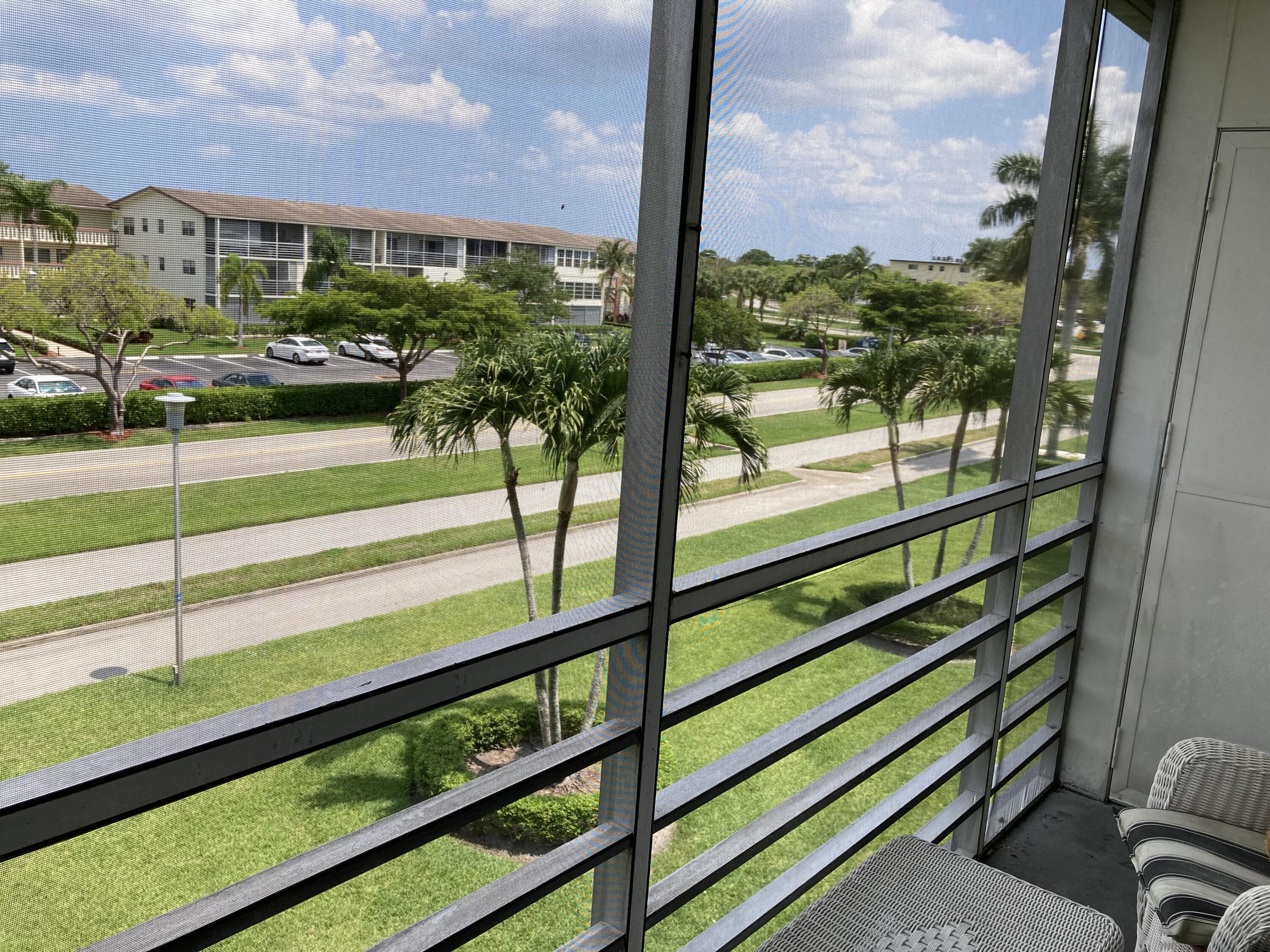 156 Suffolk F, Unit 156 Boca Raton, FL 33434 - Photo 9 of 29 IMG_2772