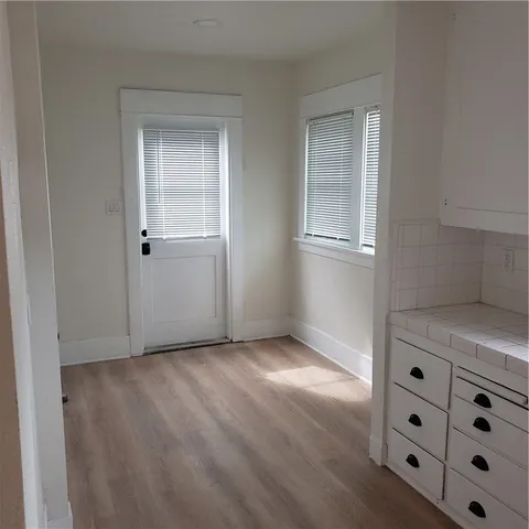 $879,000 | 811 Lime Avenue, Long Beach, CA 90813