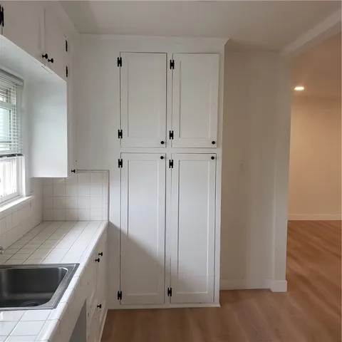 $879,000 | 811 Lime Avenue, Long Beach, CA 90813