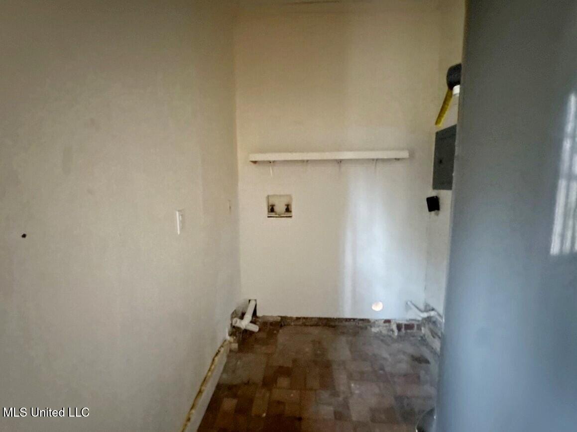 216 Meadowview Street Jackson, MS 39209 - Photo 11 of 14 216_14