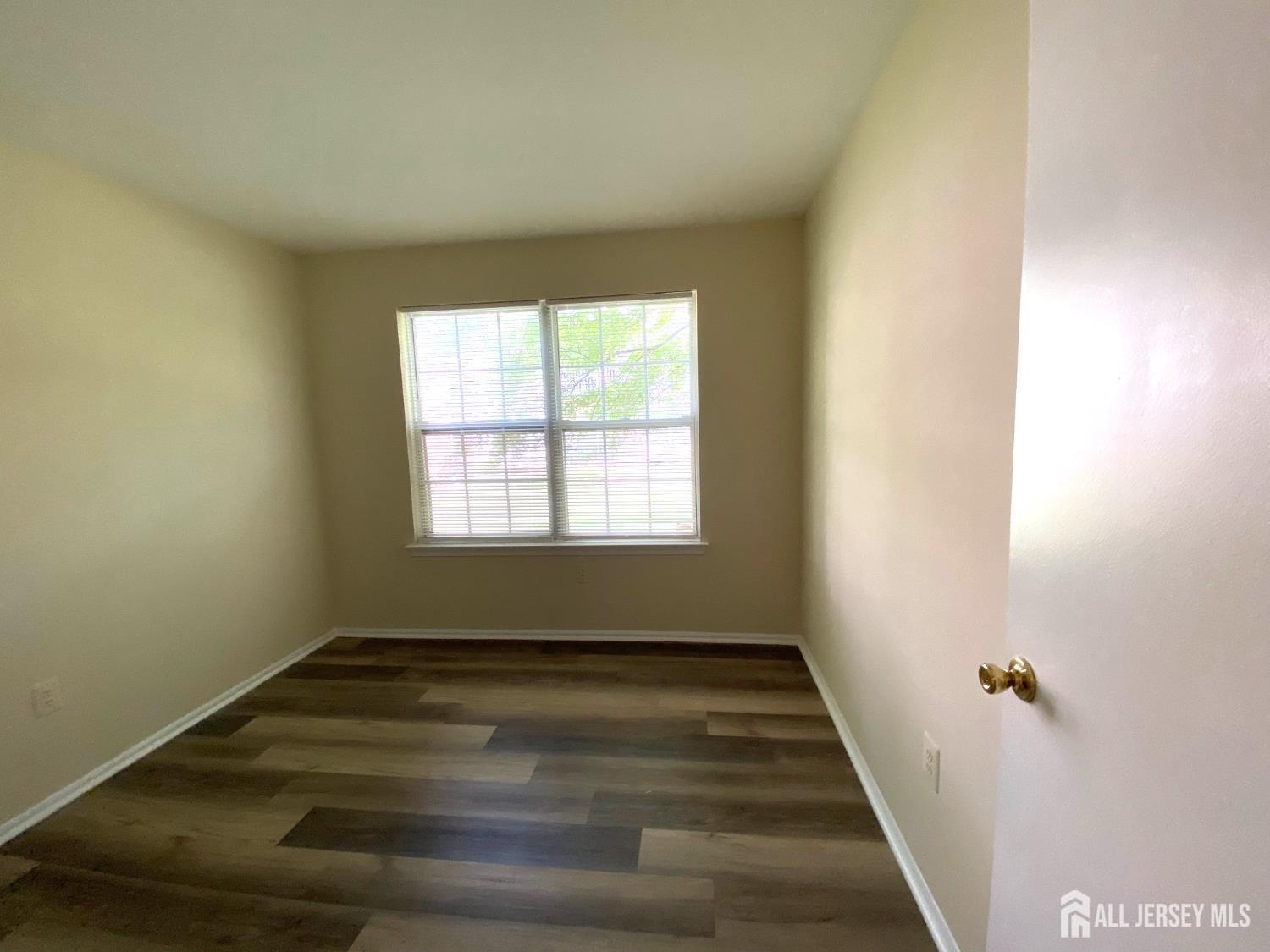 420 Plymouth Road North Brunswick, NJ 08902 - Photo 12 of 16