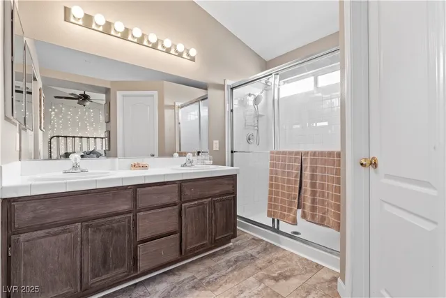 $3,000 | 131 East Tamarack Drive, Henderson, NV 89002