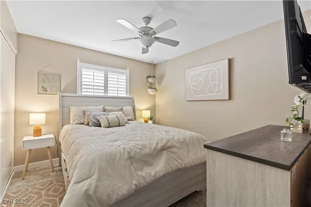 $3,000 | 131 East Tamarack Drive, Henderson, NV 89002