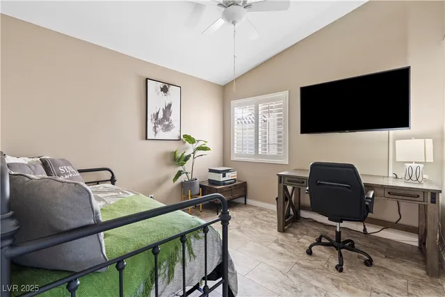 $3,000 | 131 East Tamarack Drive, Henderson, NV 89002