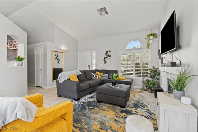 $3,000 | 131 East Tamarack Drive, Henderson, NV 89002