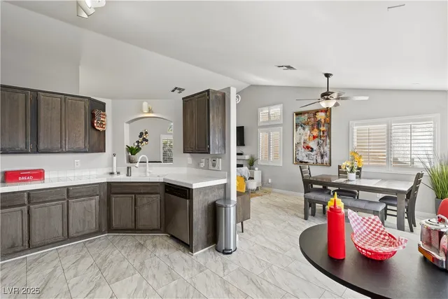 $3,000 | 131 East Tamarack Drive, Henderson, NV 89002