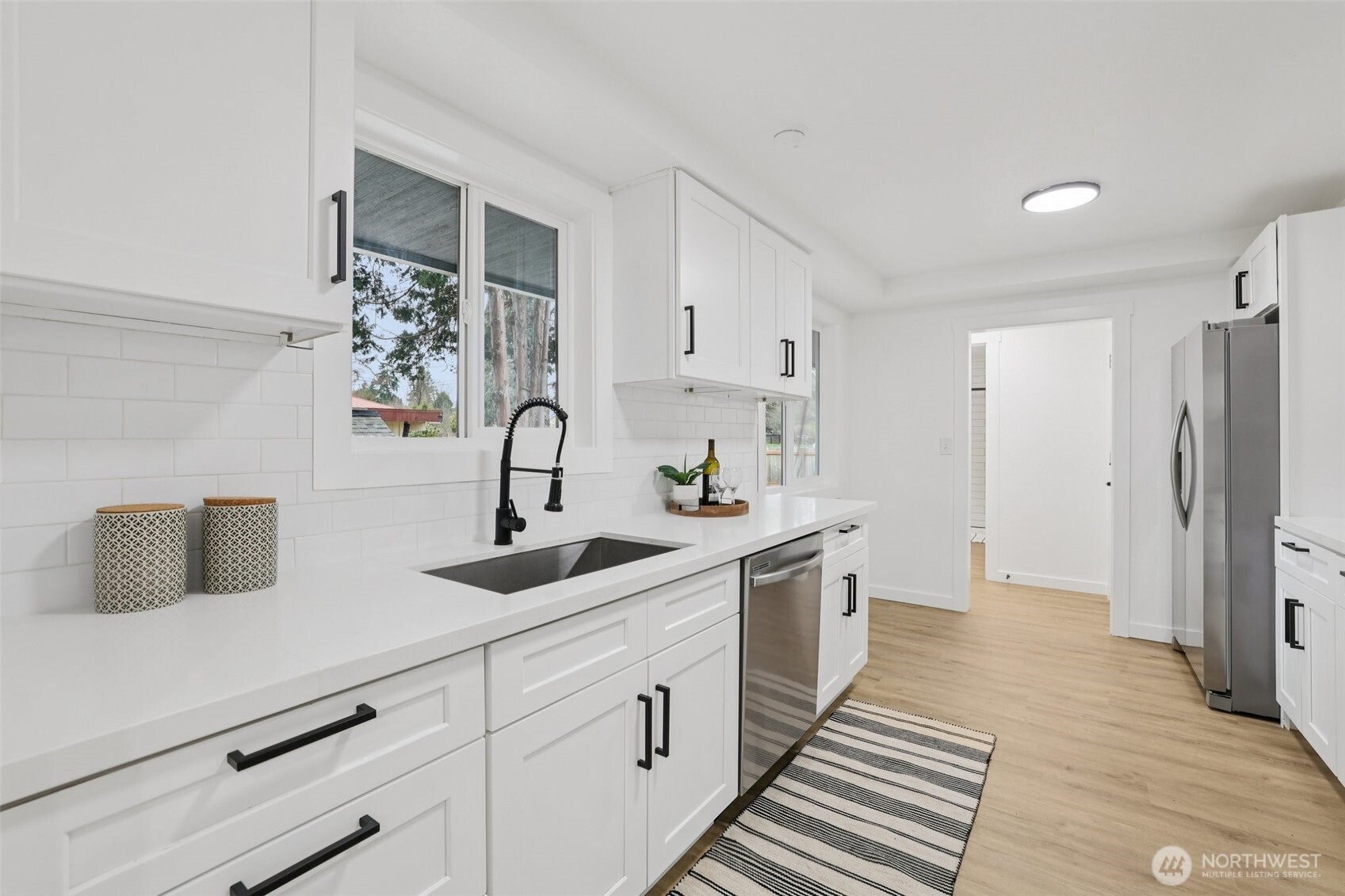 13107 Military Road South SeaTac, WA 98168 - Photo 12 of 35