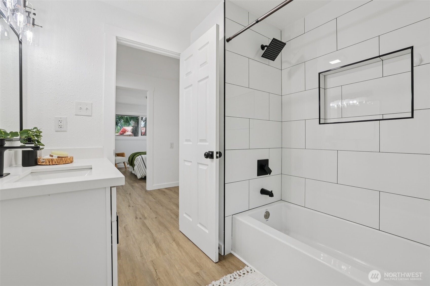 13107 Military Road South SeaTac, WA 98168 - Photo 25 of 35