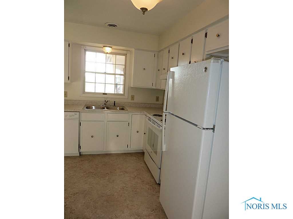 150 Quail Road, Unit 32 Perrysburg, OH 43551 - Photo 9 of 20 Gallery Image 9