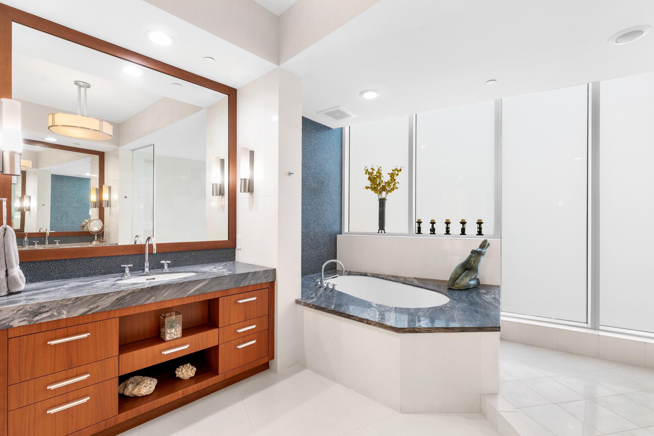 1000 South Ocean Boulevard, Unit 408 Boca Raton, FL 33432 - Photo 22 of 44 PRIMARY BATHROOM