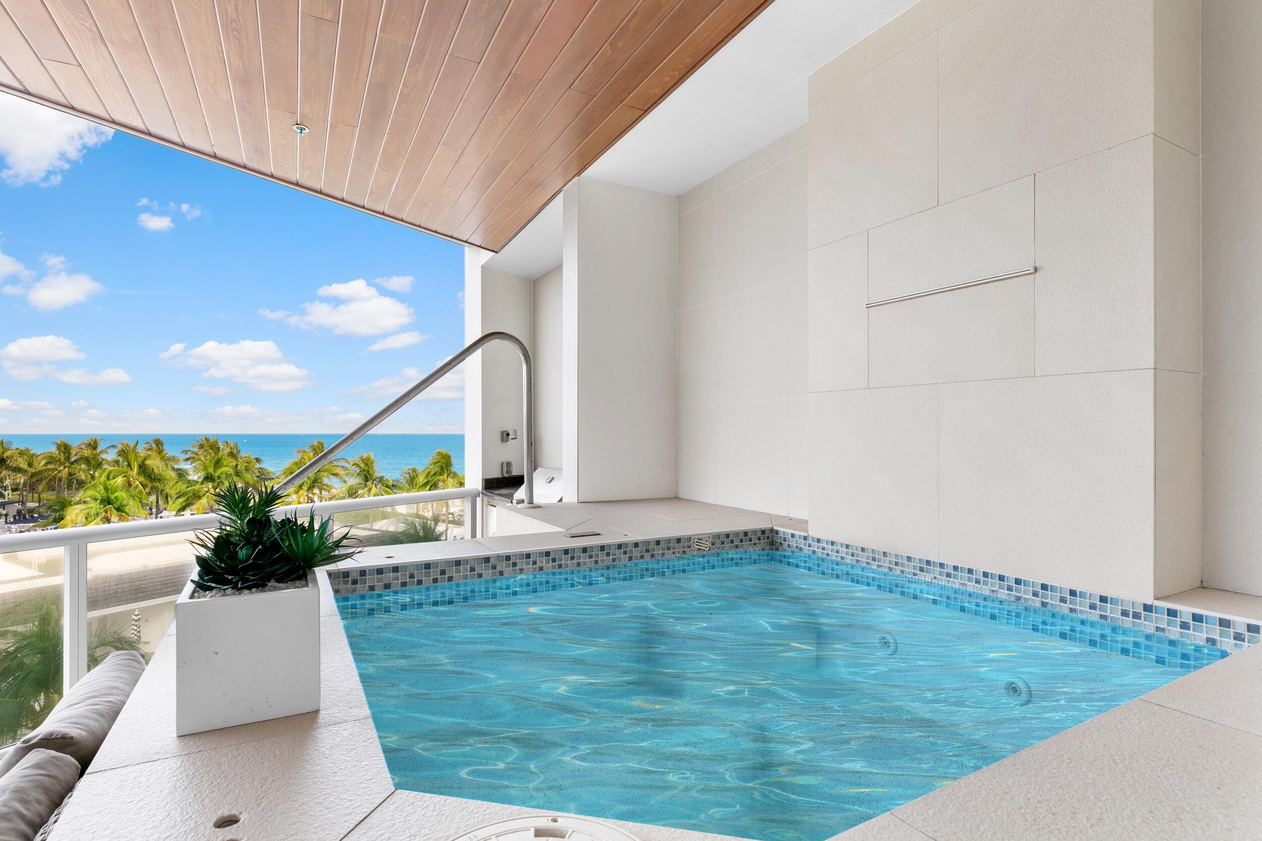 1000 South Ocean Boulevard, Unit 408 Boca Raton, FL 33432 - Photo 5 of 44 PRIVATE PLUNGE