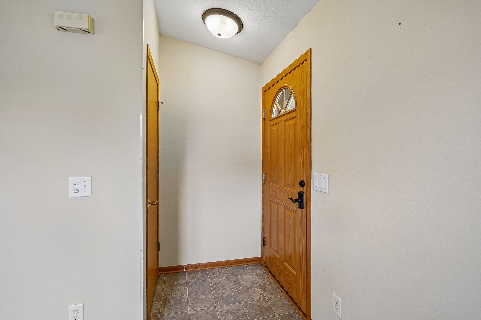 7526 Crawling Stone Road Madison, WI 53719 - Photo 21 of 44