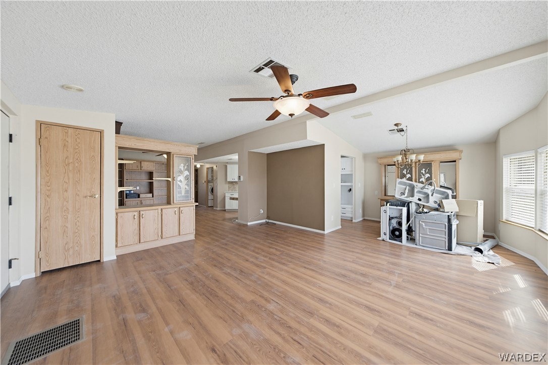 3393 Ridge View Avenue Bullhead City, AZ 86429 - Photo 25 of 45 Living Room