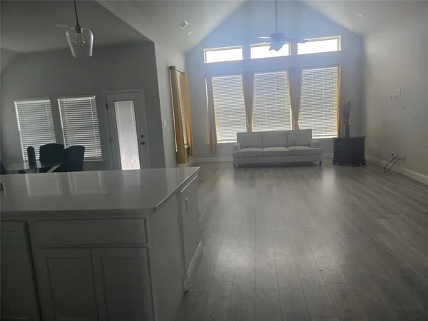 $3,200 | 320 Bitterroot Court, Forney, TX 75126