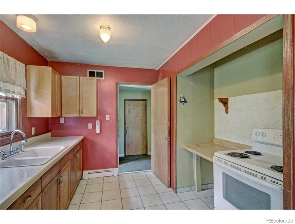 31 Riley Road Silverthorne, CO 80498 - Photo 8 of 19 Gallery Image 8