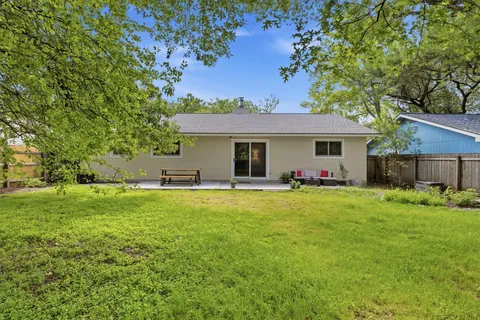 $450,000 | 617 Blackberry Drive, Austin, TX 78745