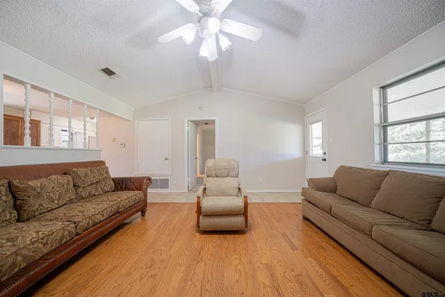 $499,000 | 1542 Northwest Nw Cr, Mount Vernon, TX 75457