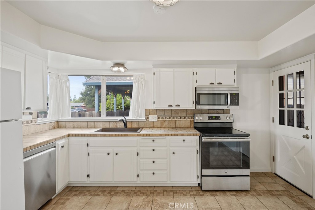 1720 Luning Street Red Bluff, CA 96080 - Photo 19 of 43