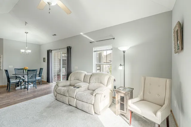 $250,000 | 101 Metro Terrace, Unit 302, Madison, WI 53718