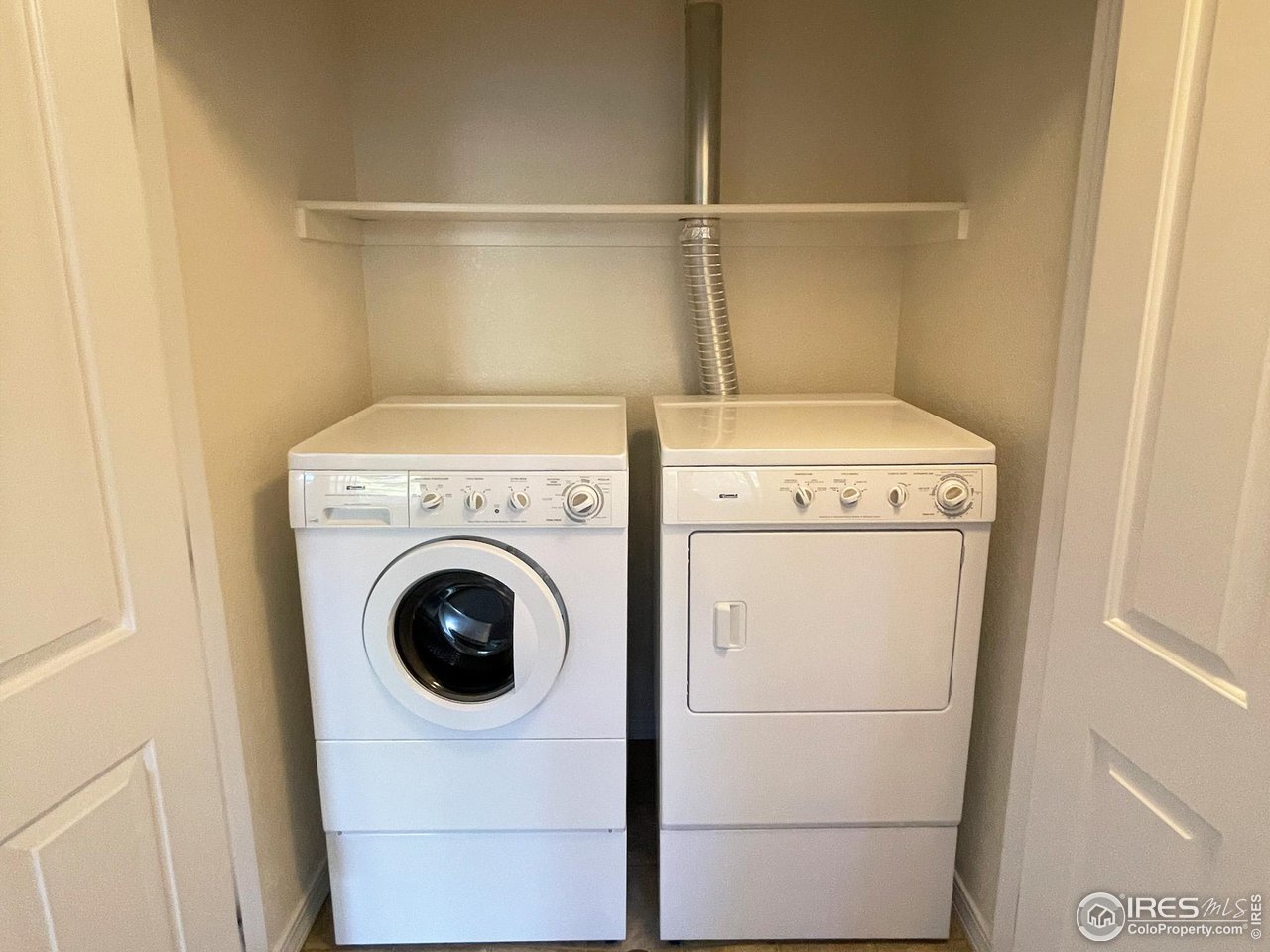 2133 Krisron Road, Unit 103 Fort Collins, CO 80525 - Photo 14 of 26 Laundry