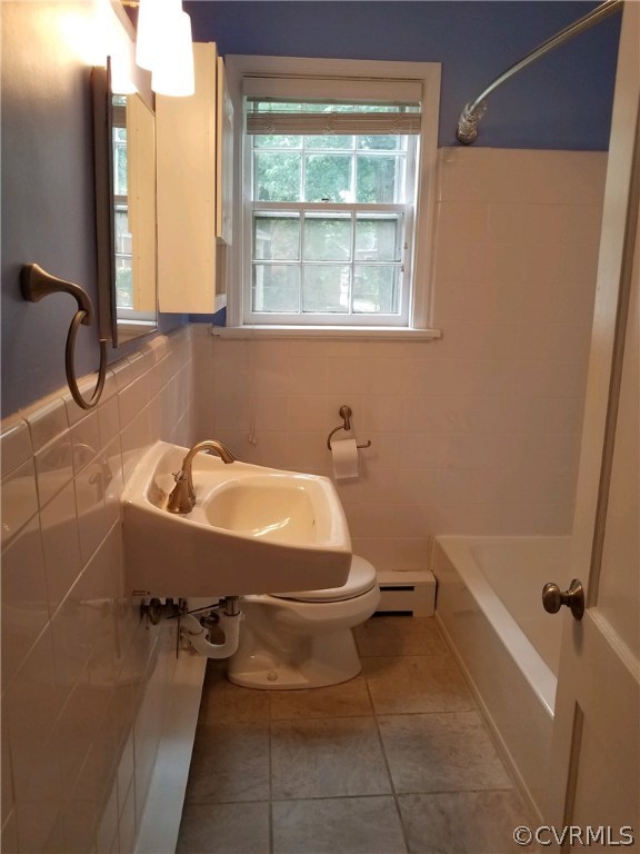 1111 Ocala Road Henrico, VA 23229 - Photo 8 of 14 Refurbished Hall Bath - Tile walls, new exhaust fa