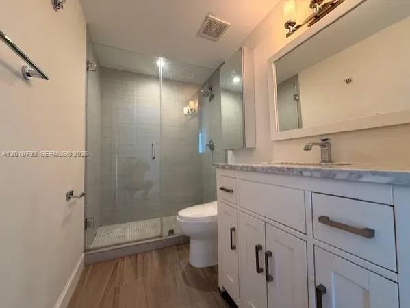 $2,500 | 2415 Northwest 16th St Road, Unit 6051, Miami, FL 33125