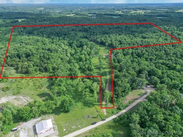 $375,000 | 17 Highway 17, Iberia, MO 65486