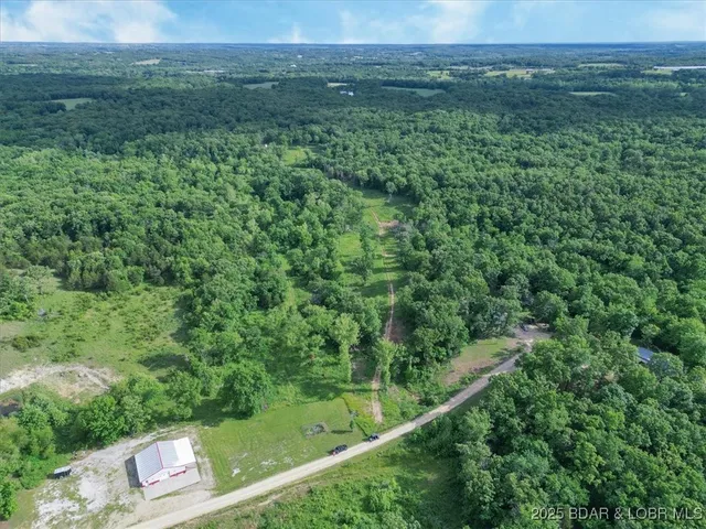 $375,000 | 17 Highway 17, Iberia, MO 65486