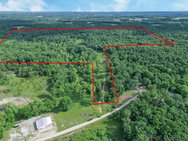 $375,000 | 17 Highway 17, Iberia, MO 65486