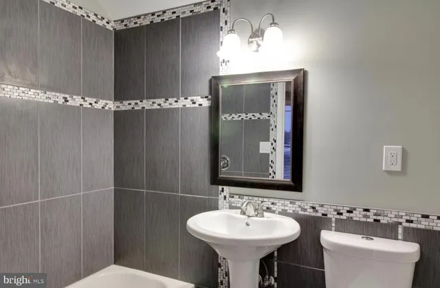 $4,500 | 2623 Stenhouse Place, Dunn Loring, VA 22027