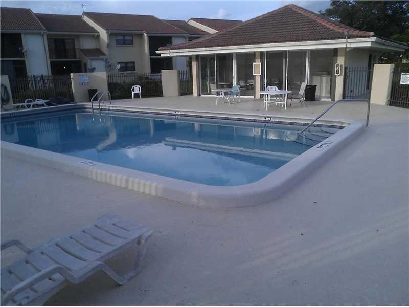 22465 Southwest 61st Way, Unit 147 Boca Raton, FL 33428 - Photo 11 of 17 Exterior Front