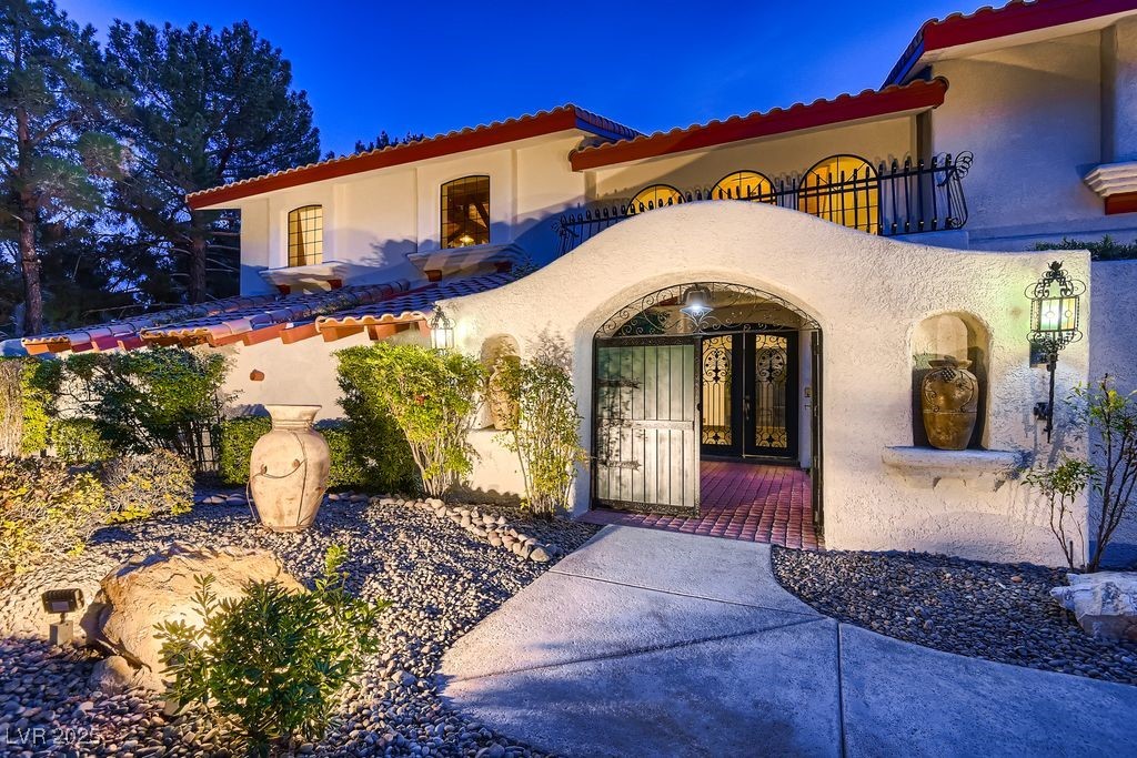 1 Quail Run Road Henderson, NV 89014 - Photo 4 of 82 Double gated entry to the front courtyard