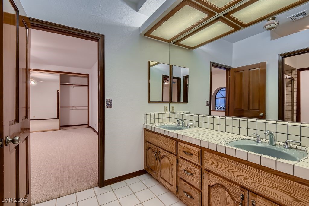1 Quail Run Road Henderson, NV 89014 - Photo 50 of 82 Jack & Jill shared bath between bedrooms